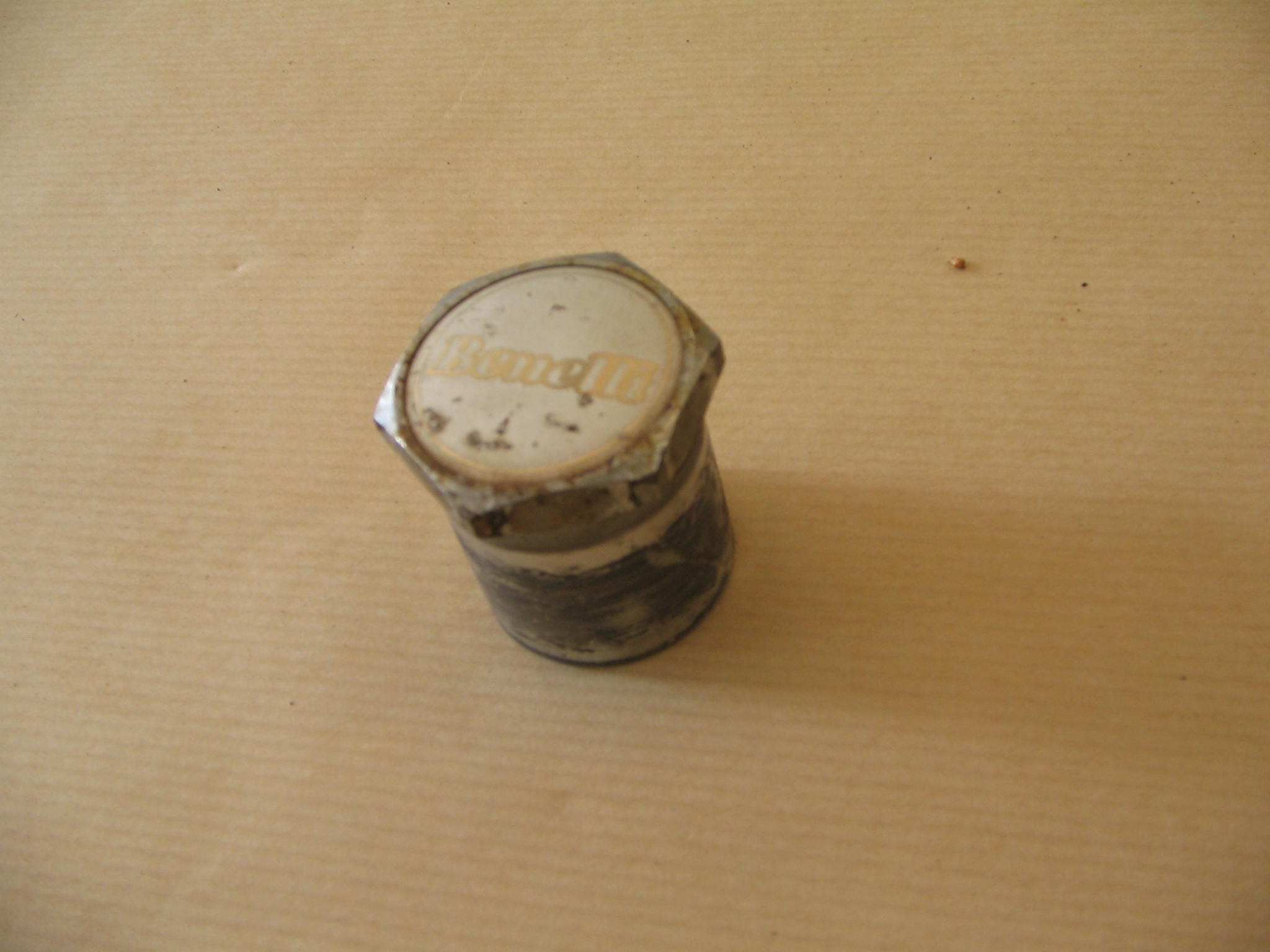 BENELLI 250 2C. DADO FORCELLA C. EMBLEMA N.754